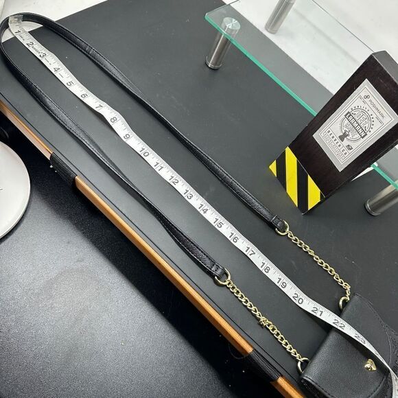 JUICY COUTURE – Crossbody Bag Phone Purse - Picture 2 of 9